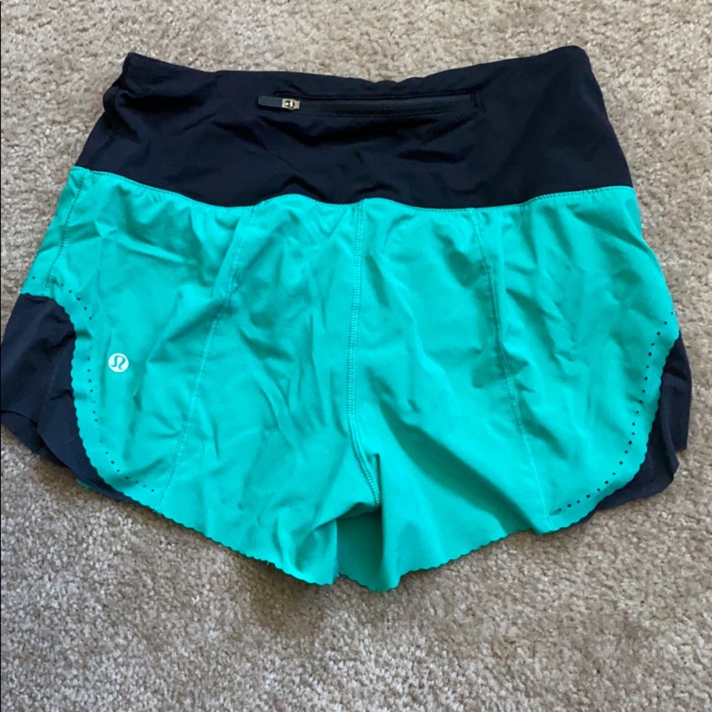 Lululemon smooth stride short